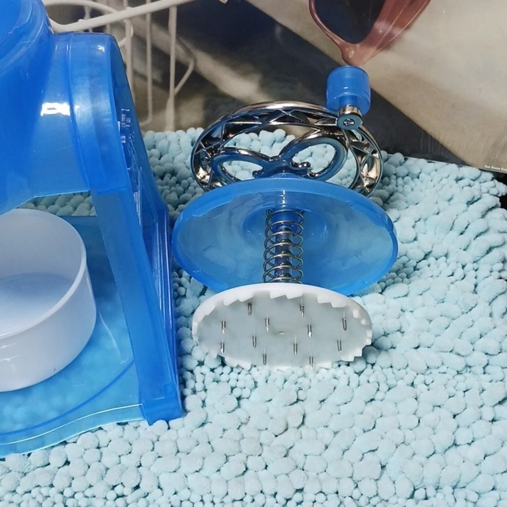 The pampered chef ice shaver